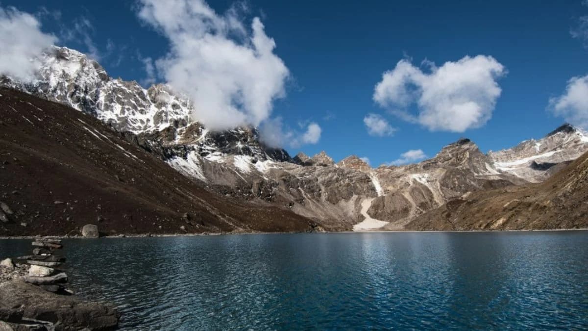 Everest Base Camp Trek via Cho La Pass and Gokyo Lakes