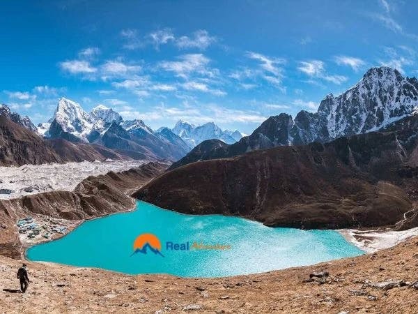 gokyo-valley-trekking