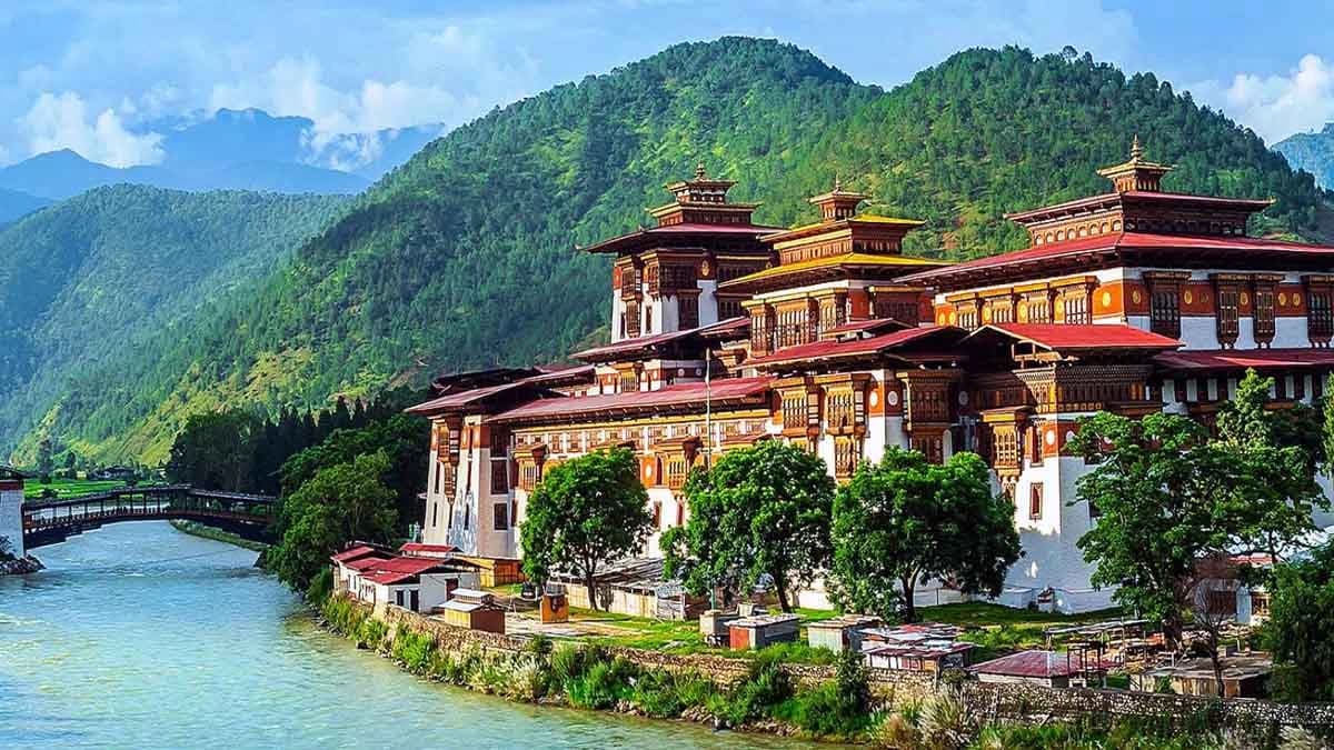 Bhutan Tour - 6 Days (Paro, Thimphu, Punakha & Wangdue)