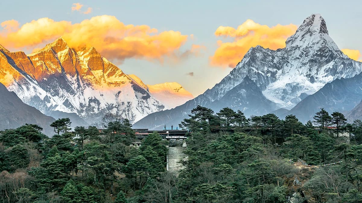 Mt. Everest View short and Easy Trek