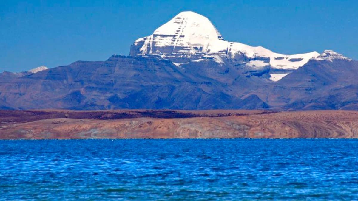 Kailash Darshan from Mansarovar Lake