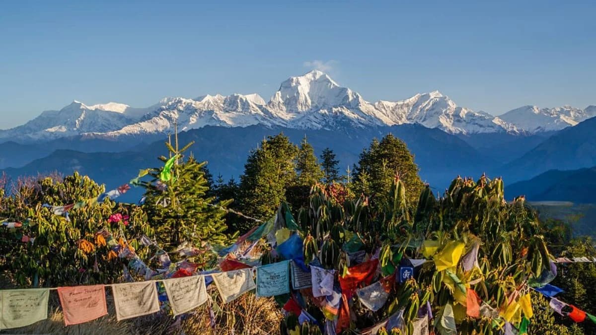 khopra poon hill trekking