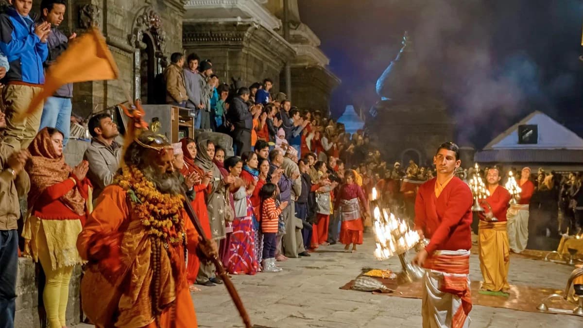 Arati in Pashupatinath Temple